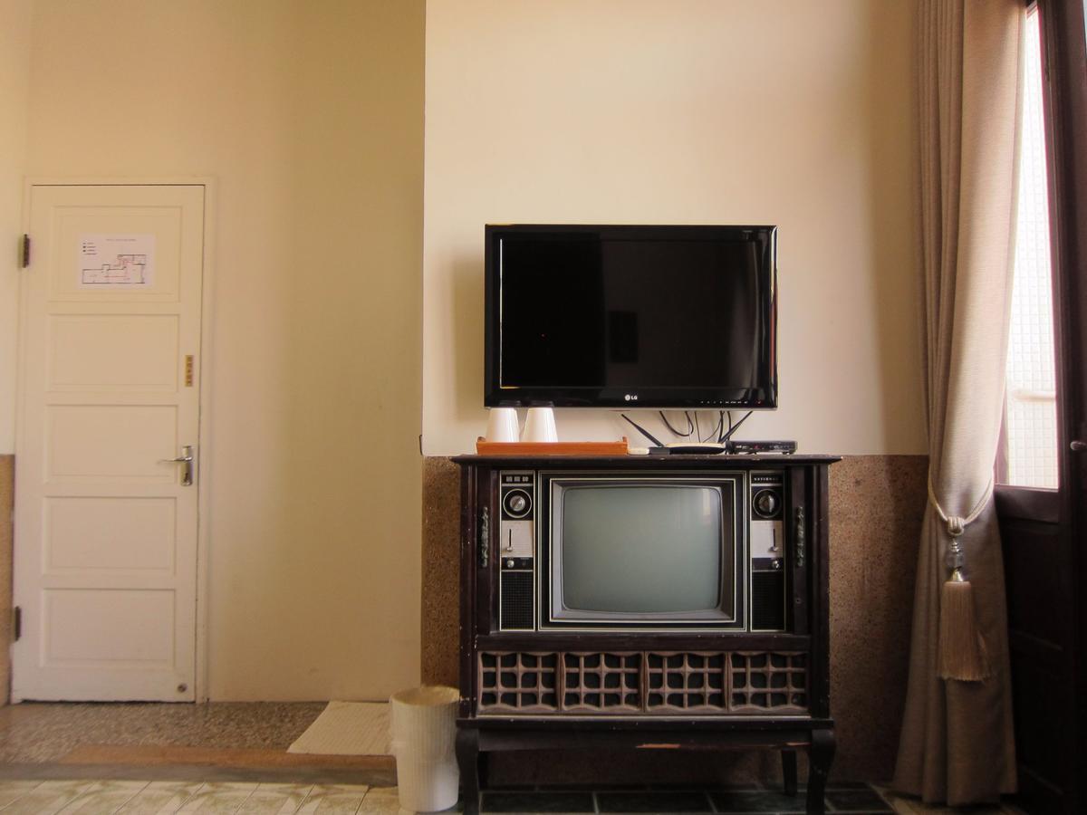 Shennong 147 Apartment Tainan Bagian luar foto