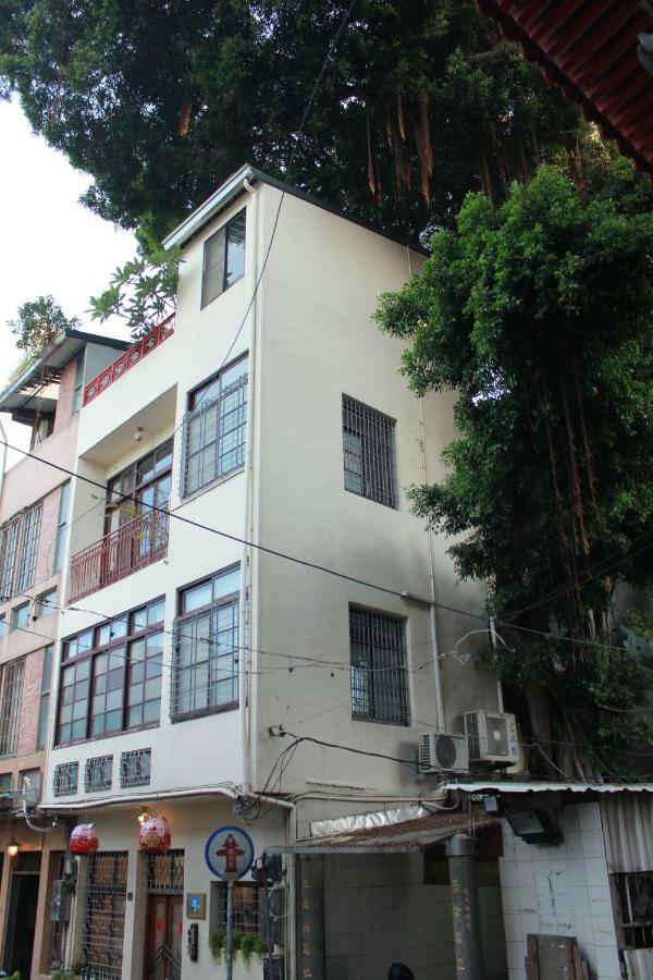 Shennong 147 Apartment Tainan Bagian luar foto
