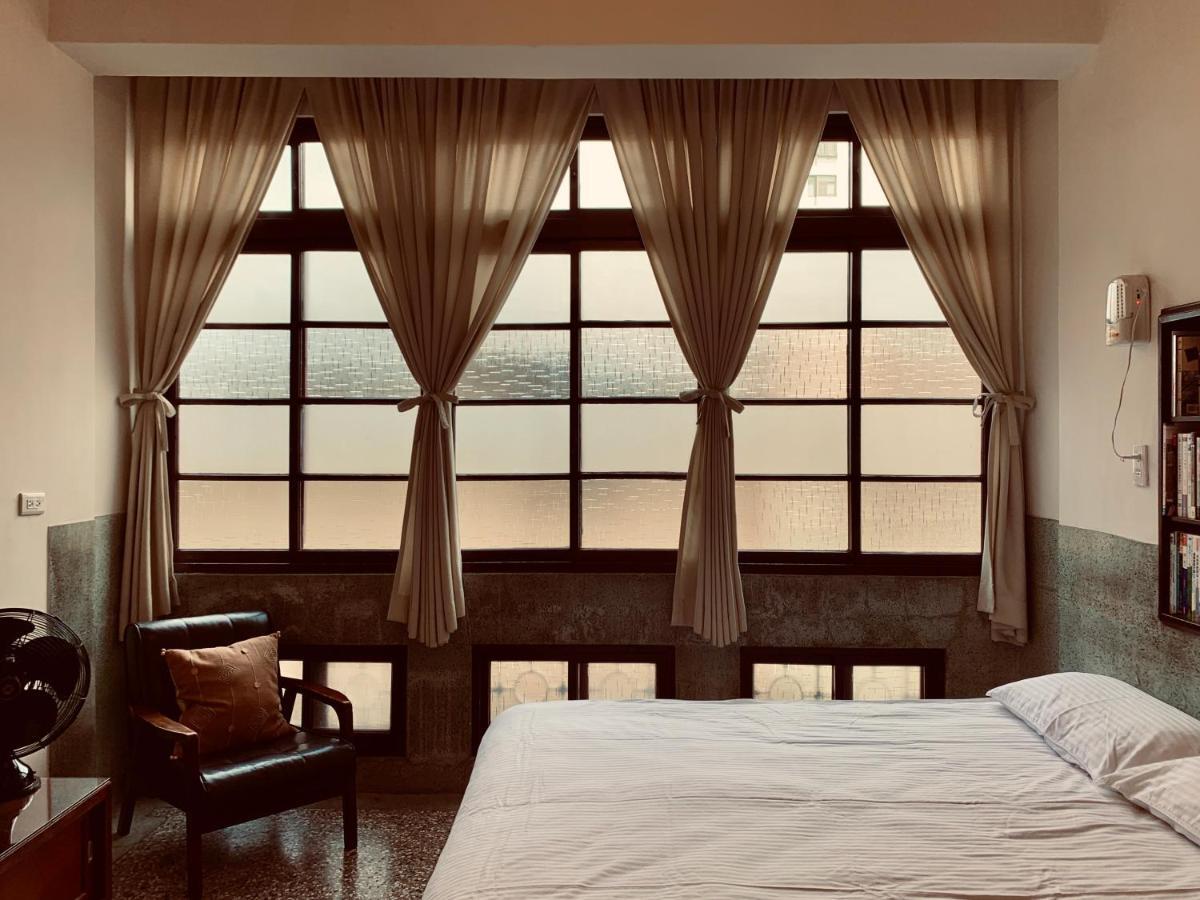 Shennong 147 Apartment Tainan Bagian luar foto